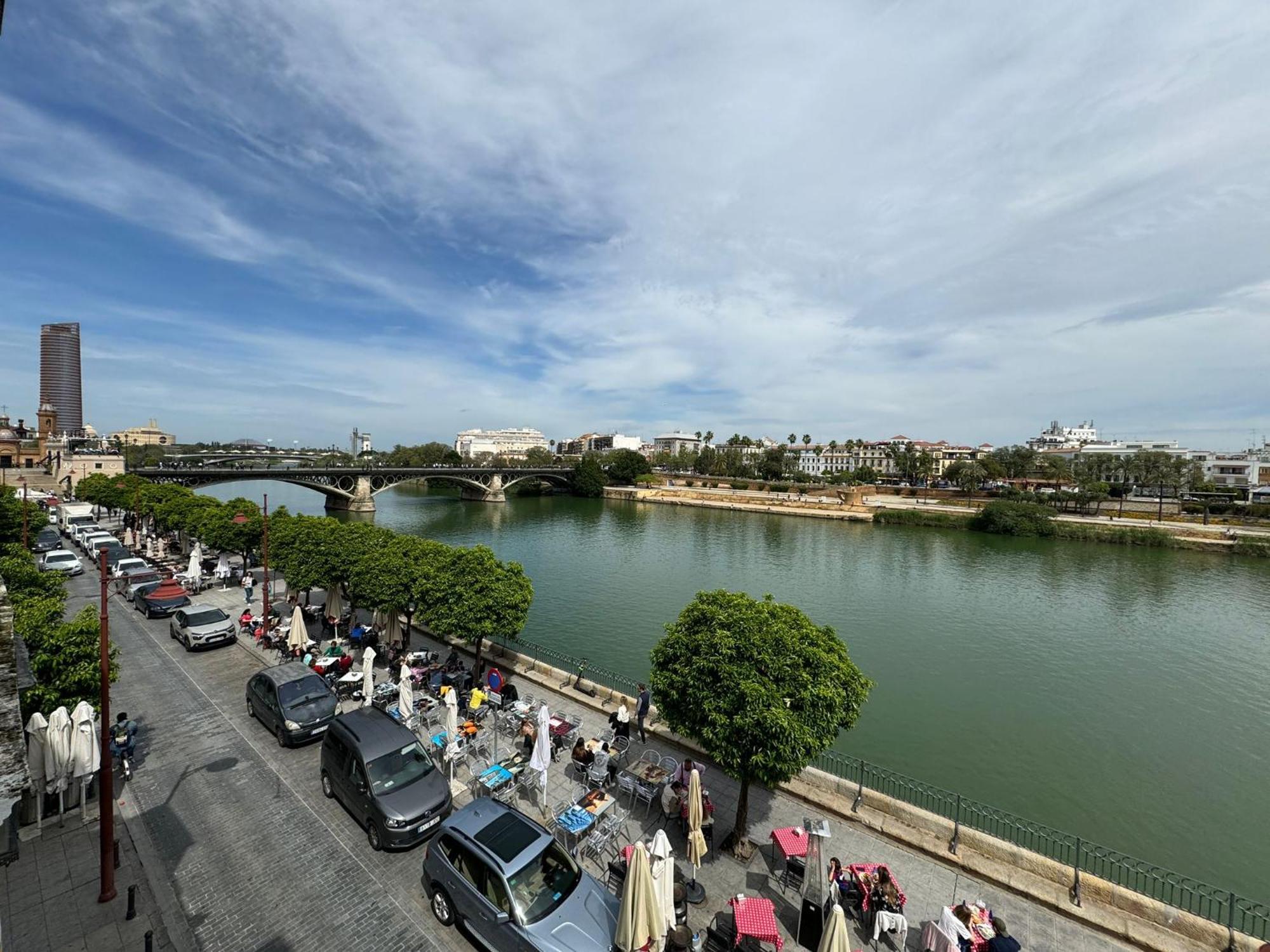 Wonderful Duplex In Calle Betis Leilighet Sevilla Eksteriør bilde